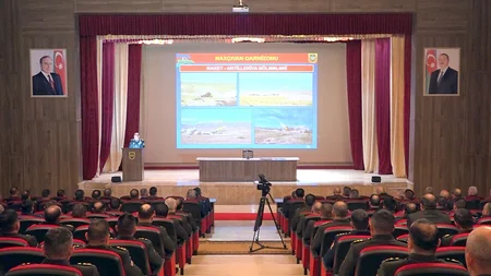 Naxçıvan Qarnizonunda 2020-ci tədris ilinin nəticələri ilə bağlı yekun müşavirə keçirilib