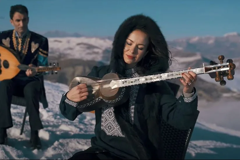 Ukrayna nəğməsi qədim Azərbaycan musiqi alətlərində ifa olunub