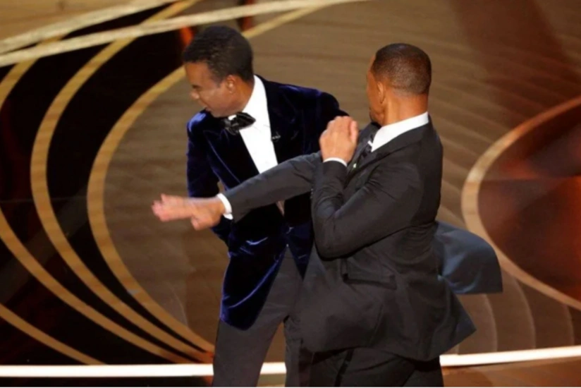 Vil Smit “Oskar” mərasimi zamanı xanımını ələ salan Kris Roku vurub