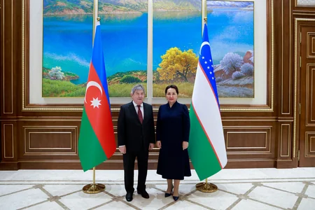 Azərbaycan səfiri Özbəkistan Senatının sədri ilə ticari-iqtisadi məsələləri müzakirə edib