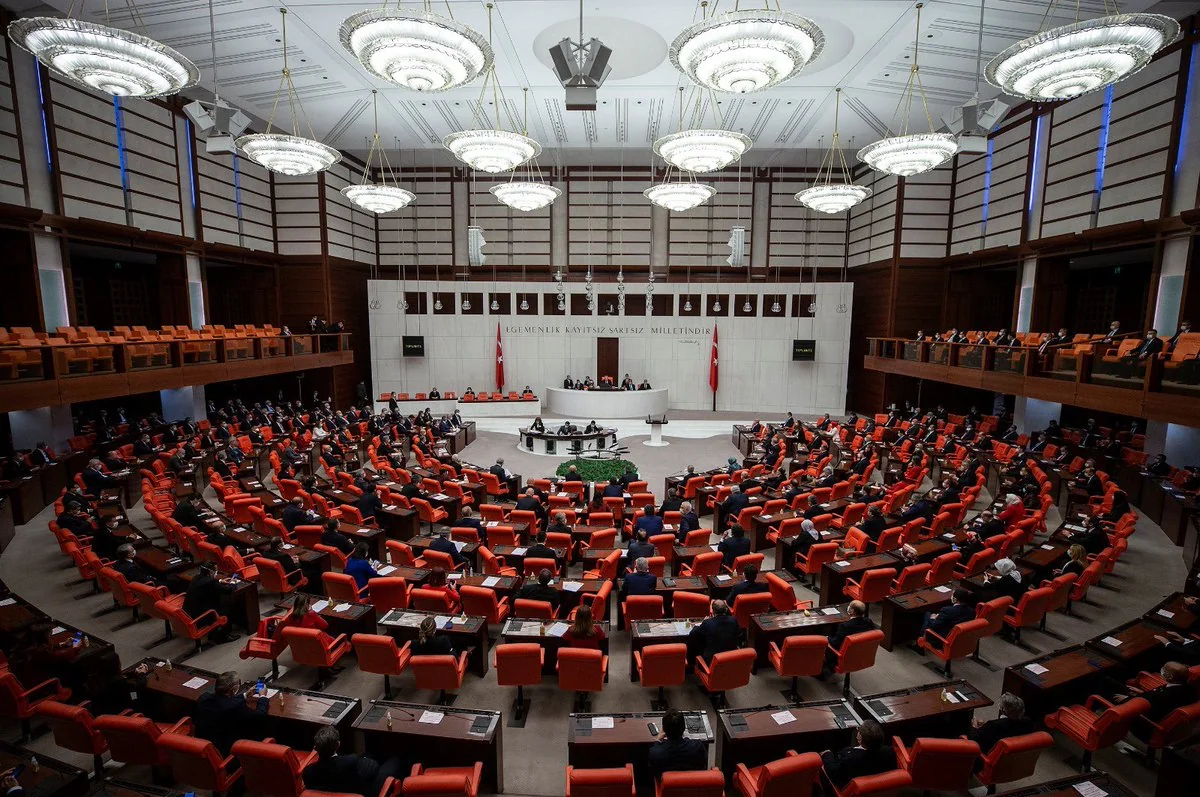 Türkiyədə yeni partiya yaradılır