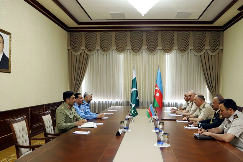 Azerbaijan, Pakistan discuss prospects for dev't of military cooperation
