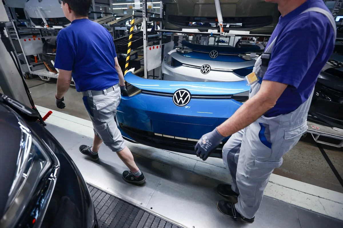 СМИ: Около 20 тыс. сотрудников автоконцерна Volkswagen согласились на увольнение