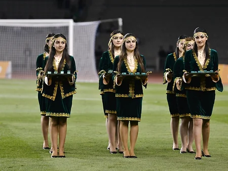 İslamiada: Futbol yarışında ilk 3 yeri tutanlar mükafatlandırılıblar