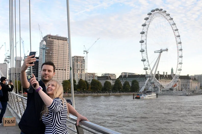 Fransa vətəndaşları Eyfel qülləsindən çox “Londonun gözü”nə maraq göstərirlər