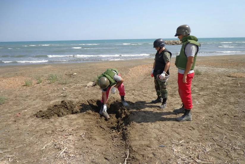 Xızıda 400-dən çox partlamamış hərbi sursat aşkar olunub
