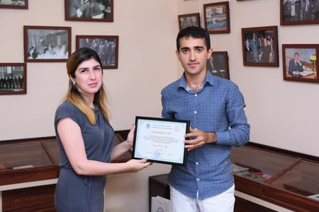 ADU-da media nümayəndələri mükafatlandırılıb