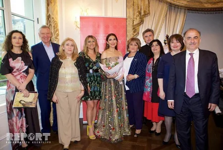 Parisdə Azərbaycanda qadınlara səsvermə hüququnun verilməsinin 100 illiyi qeyd edilib
