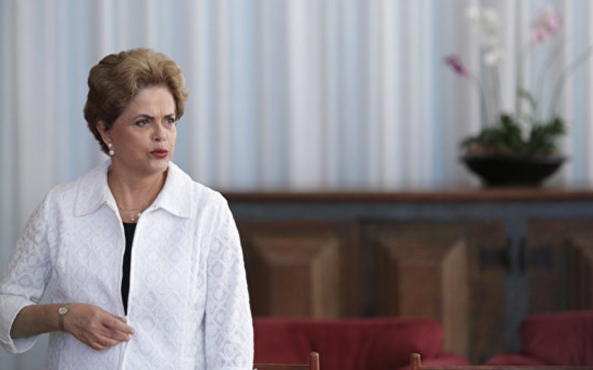 Braziliya prezidenti könüllü istefa verəcəyini istisna edib