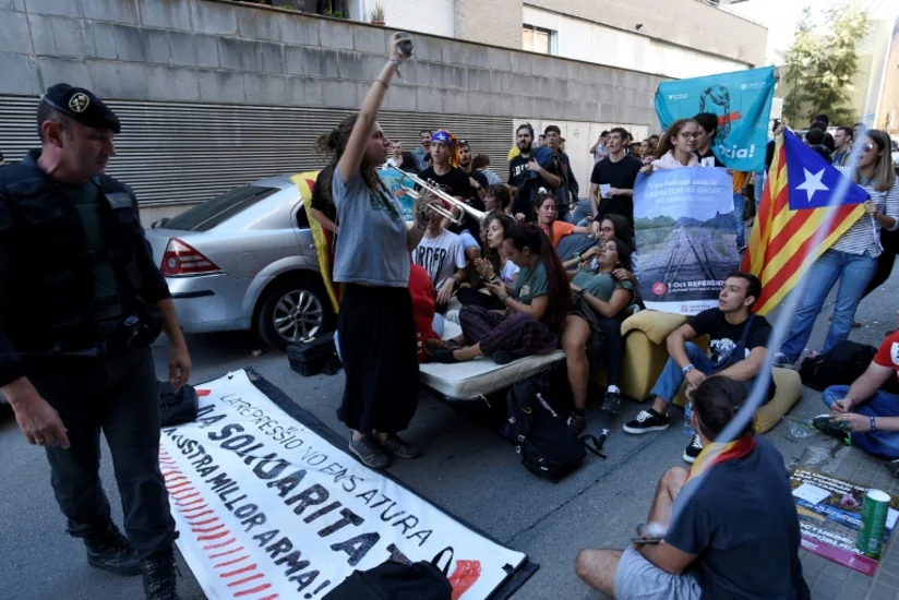 В Каталонии полицейские перешли на особый режим работы