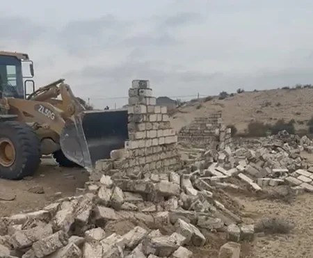 Bakıda qanunsuz tikili sökülüb
