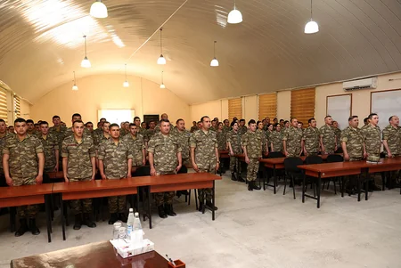 Müstəqillik Günü münasibətilə Azərbaycan Ordusunda silsilə tədbirlər keçirilib