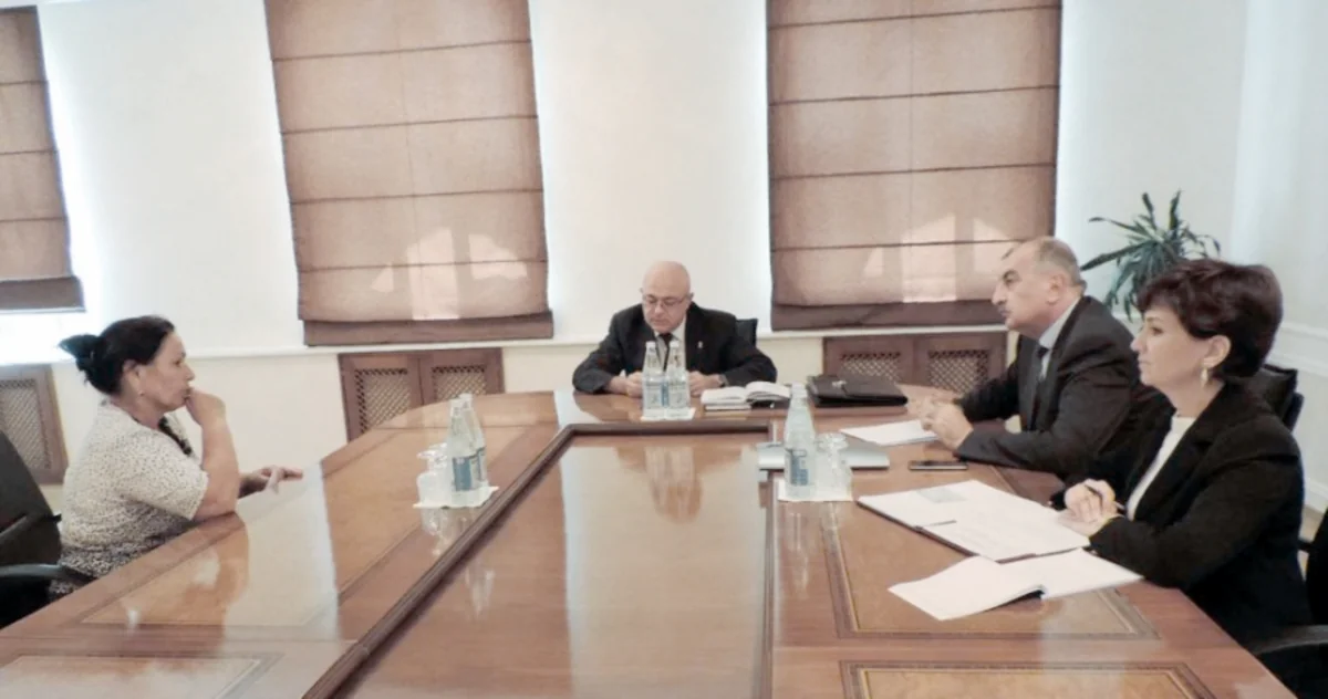 ​Dövlət Gömrük Komitəsinin sədri İsmayıllıda vətəndaşları qəbul edib