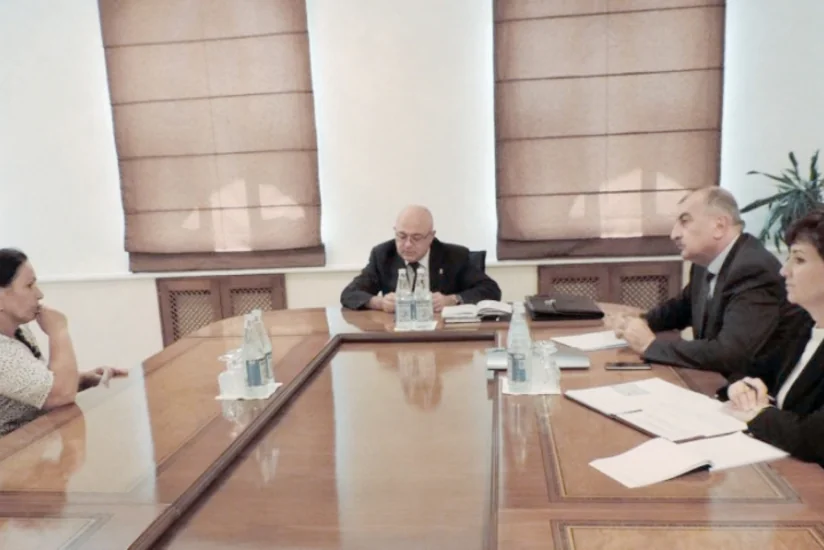 ​Dövlət Gömrük Komitəsinin sədri İsmayıllıda vətəndaşları qəbul edib