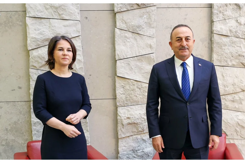 Чавушоглу и Бербок обсудили украинский кризис и расширение НАТО