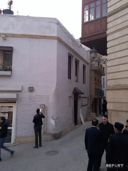 İçərişəhərdə partlayış olub, xəsarət alanlar var - FOTO - SİYAHI - VİDEO- YENİLƏNİB-4