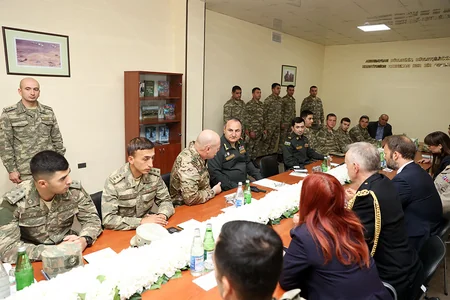 Azerbaijani, UK Defense Ministries hold staff talks