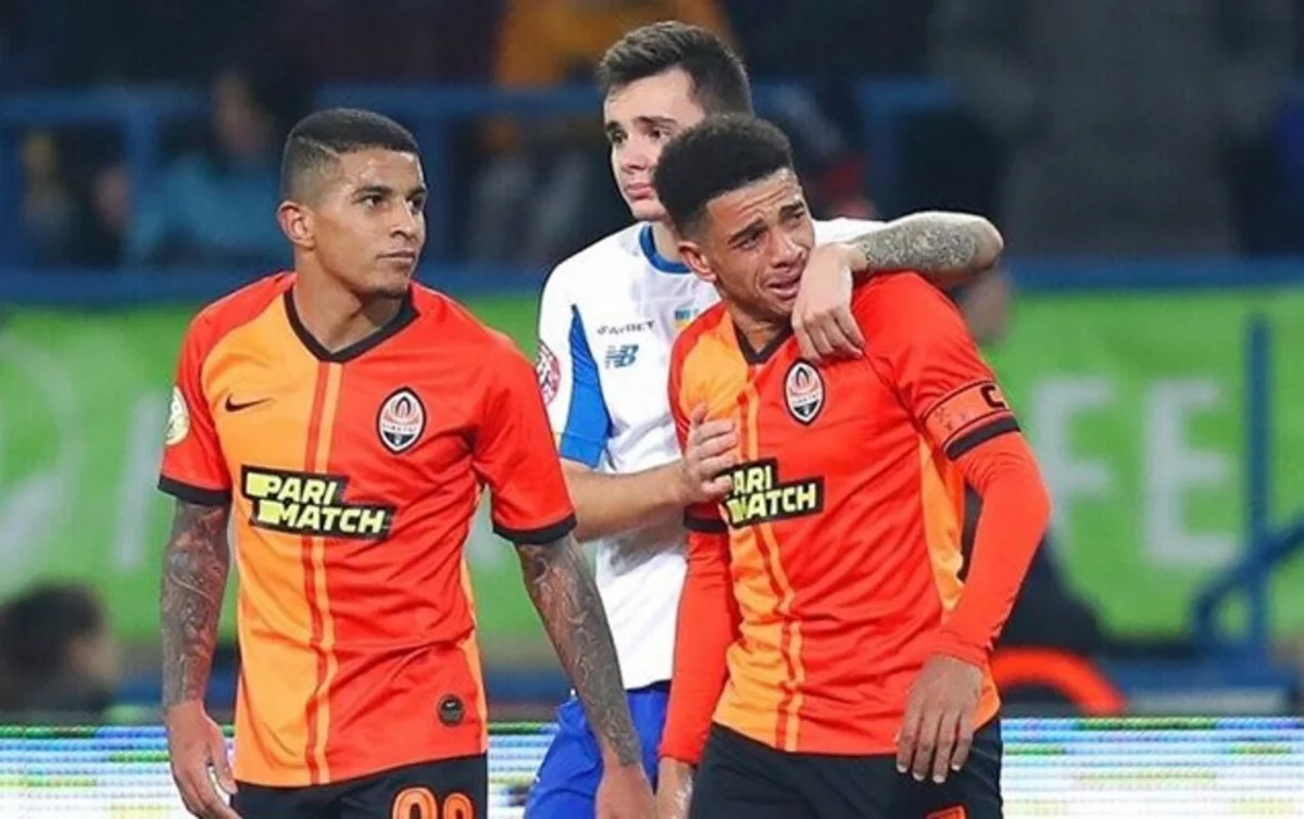 Ukrayna Futbol Assosiasiyası Dinamonu irqçiliyə görə ciddi cəzalandırıb
