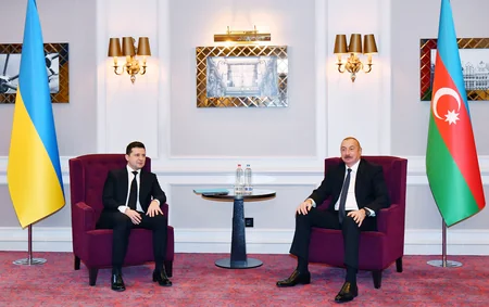 İlham Əliyev Brüsseldə Ukrayna Prezidenti ilə görüşüb