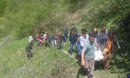 Türkiyədə avtomobil dərəyə yuvarlanıb, 4 nəfər ölüb, 3 nəfər yaralanıb