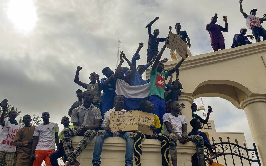 Nigerdə ​​üsyançılar yeni hökuməti elan ediblər
