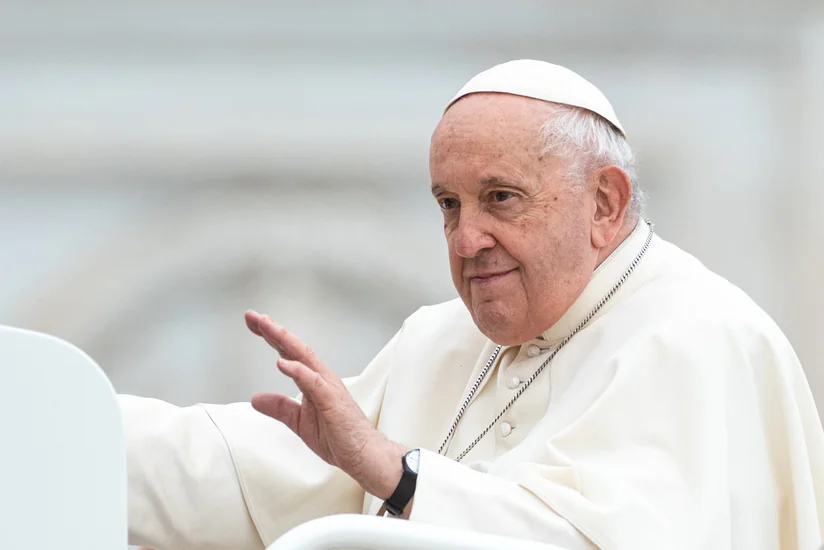 Putin, Zelensky agree to receive papal envoys for Ukraine