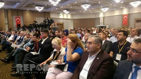 Türkiyənin ​Konya şəhərində beynəlxalq mədəniyyət, turizm və media qurultayı keçirilib - FOTO