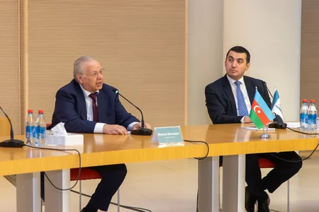 Bakıda Diplomatiya Könüllüləri üçün diplomatiya həftəsi təşkil olunub