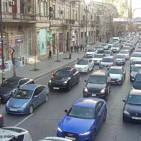 Bakının bir sıra yollarında tıxac müşahidə edilir
