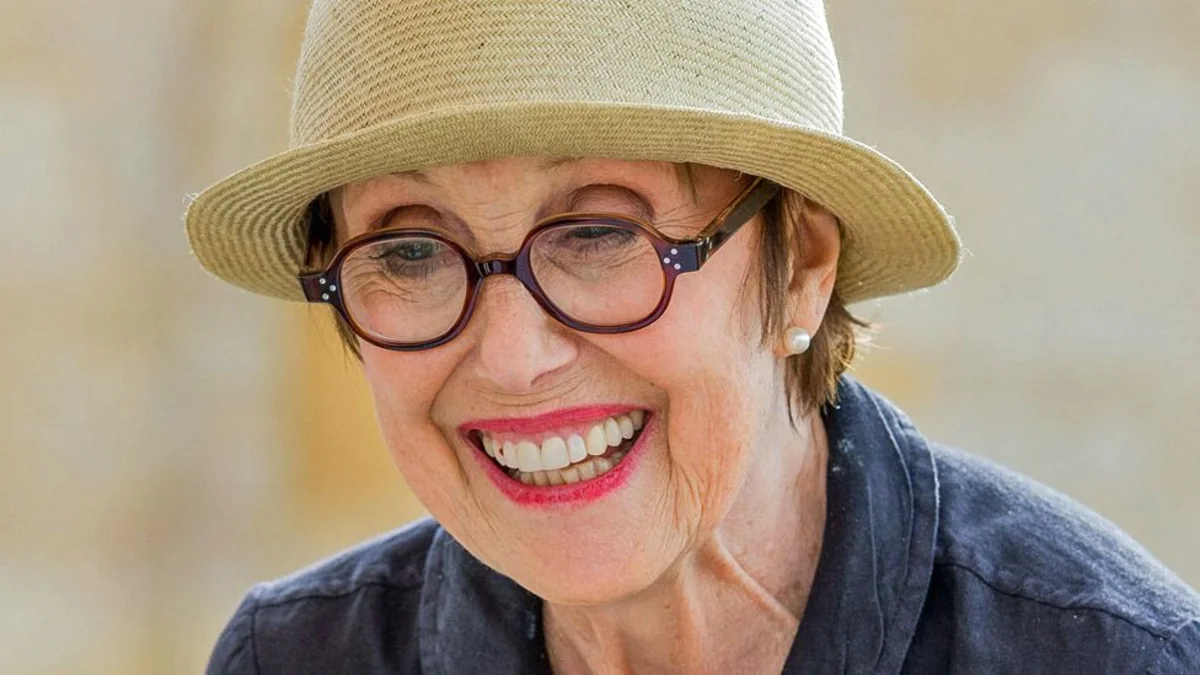 Умерла звезда сериала Шерлок