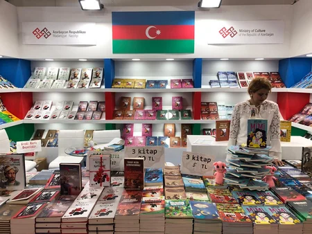 İstanbulda “Yurt sevdası” kitabının təqdimatı olub