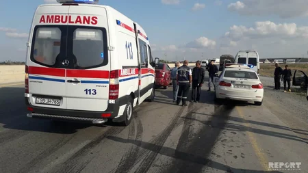 Kürdəmirdə mikroavtobus qəzaya düşüb, xəsarət alanlar var - FOTO - VİDEO - YENİLƏNİB