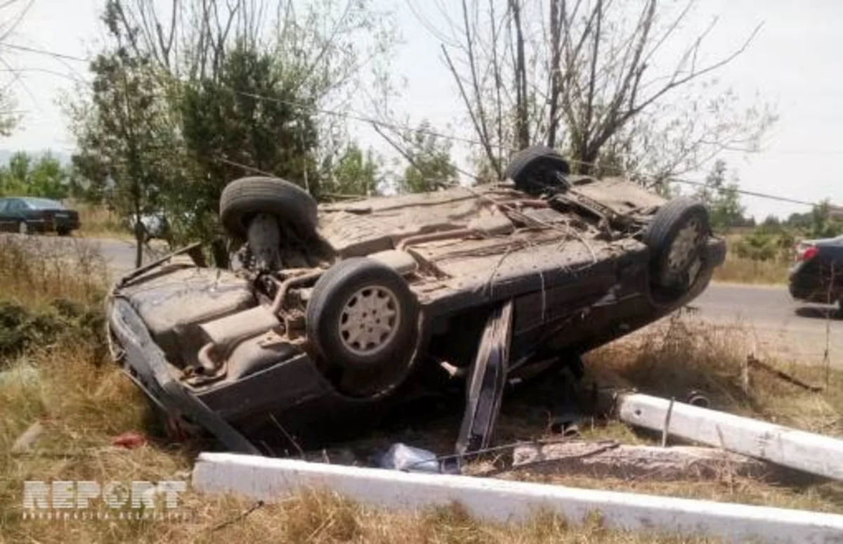 Masallıda maşın yoldan çıxaraq aşıb, 4 nəfər yaralanıb - FOTO - YENİLƏNİB