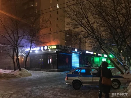 Moskvada azərbaycanlı iş adamına məxsus Starıy Baku kafesi yanıb - VİDEO