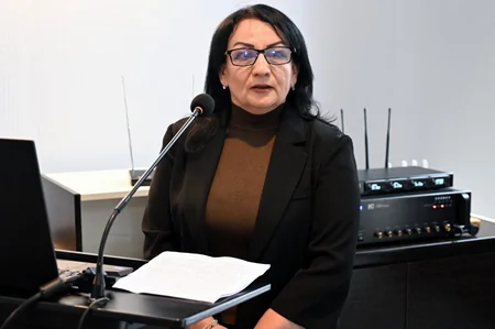 Gənclər və idman naziri federasiya nümayəndələri ilə görüşüb