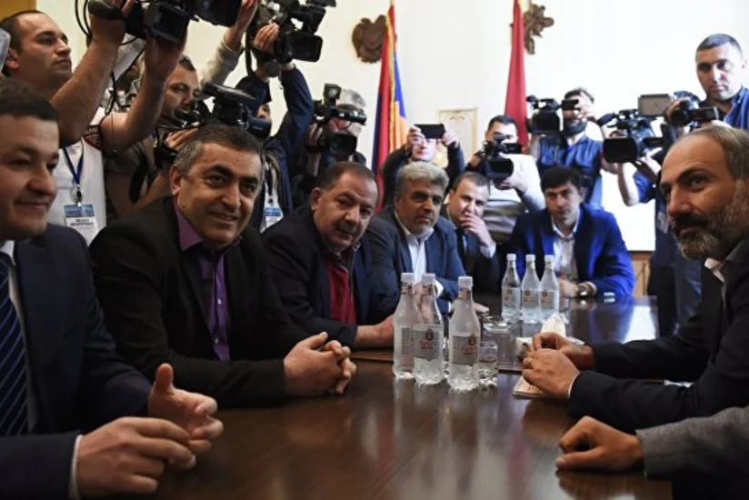 Ermənistanın hakim partiyası baş nazir seçkiləri ilə bağlı qərarını sabah açıqlayacaq