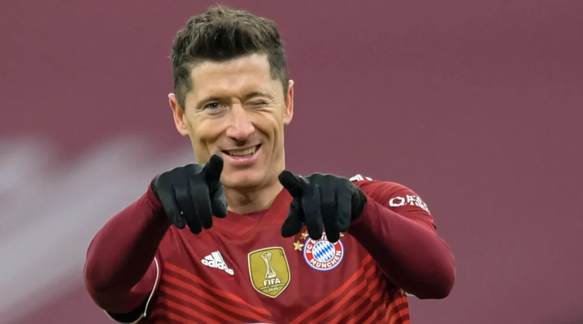 Бундеслига: Левандовски побил рекорд Герда Мюллера