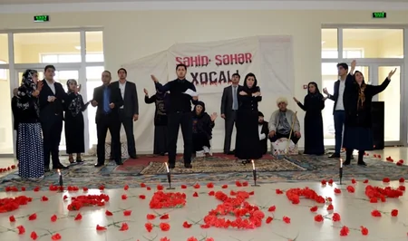 Cəbhə bölgəsindəki hərbi hissələrdə Xocalı soyqırımı qurbanlarının xatirəsi anılıb