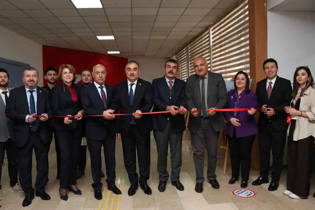 Ankarada Şuşa ili çərçivəsində sərgi-konsert keçirilib