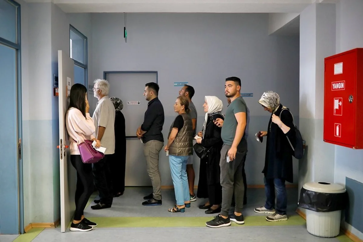 Türkiyədə seçki məntəqəsində atışma olub, 2 nəfər ölüb, 3-ü yaralanıb