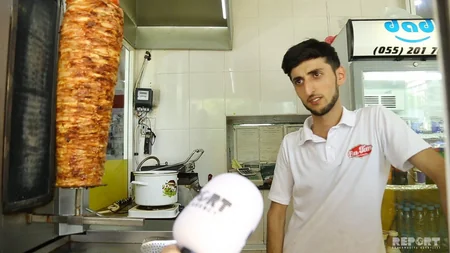 Bilmirəm bu dönər eşşək ətindəndir, yoxsa at... - VİDEOREPORTAJ