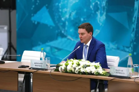 Kazanda Heydər Əliyevin 100 illiyinə həsr olunan müzakirələr keçirilib