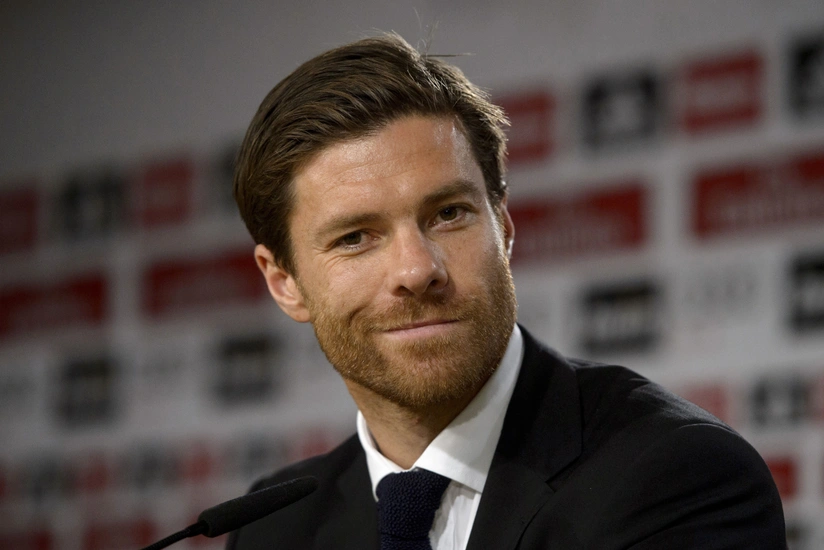 İspaniya klubu Xabi Alonso ilə yeni müqavilə imzaladı