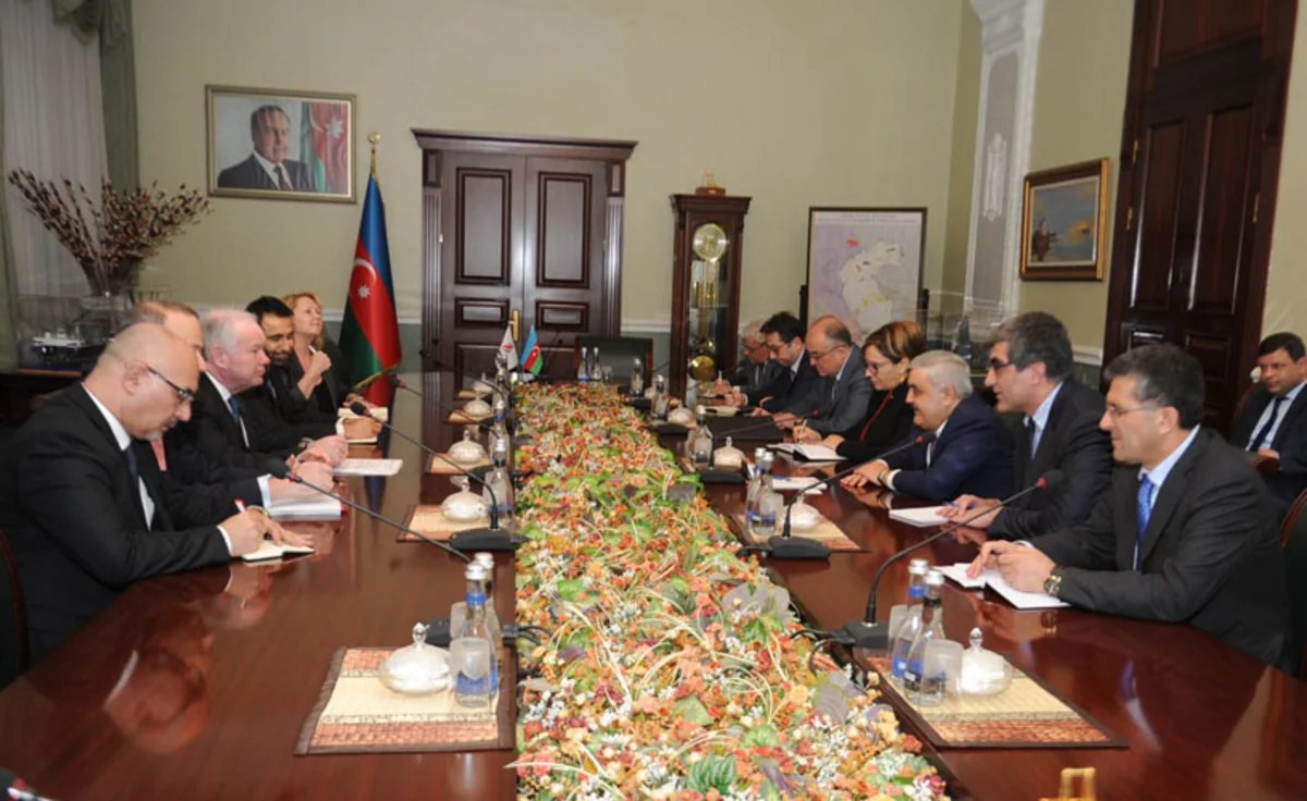 ​SOCAR-ın prezidenti Böyük Britaniya baş nazirinin ticarət elçisi ilə görüşüb
