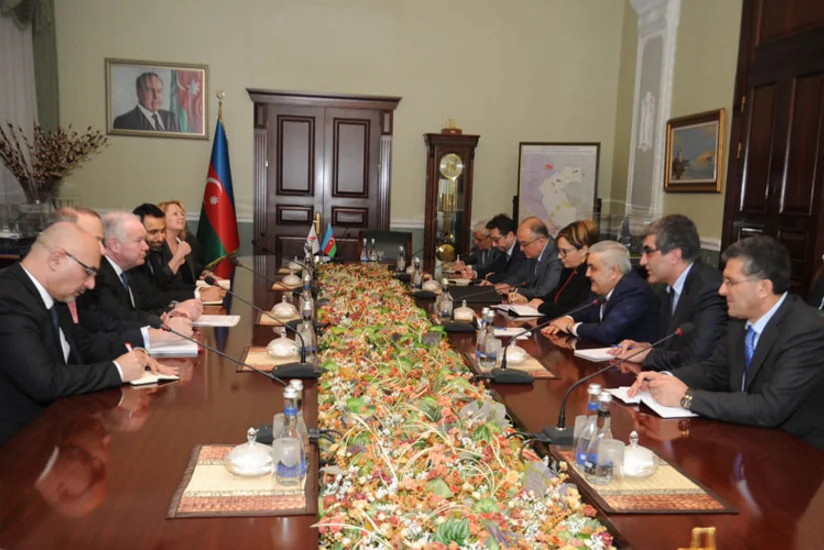 ​SOCAR-ın prezidenti Böyük Britaniya baş nazirinin ticarət elçisi ilə görüşüb