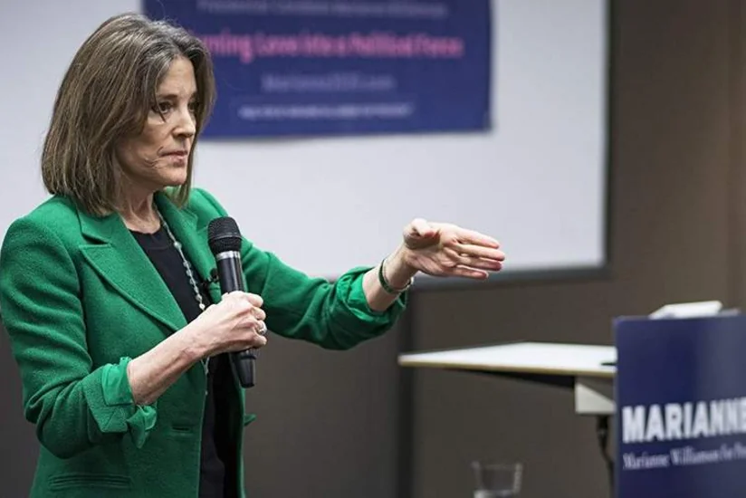 Писательница Уильямсон объявила о выходе из президентской гонки в США