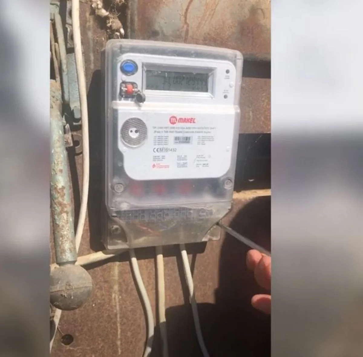 Azərbaycanda elektrik enerjisinin talanması halları aşkar edilib