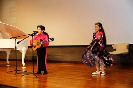 Fidan Haciyeva tələbələri ilə birgə konsert verib