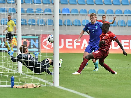 Bakıdakı ​Avropa çempionatının ilk finalçısı müəyyənləşib