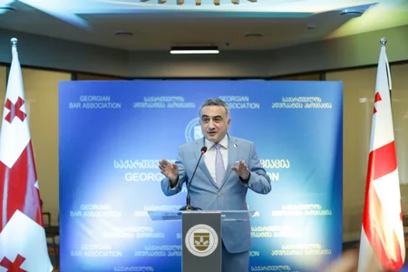 Vəkillər Kollegiyasının nümayəndə heyəti Gürcüstanda Vəkillər Evinin açılışında iştirak edib